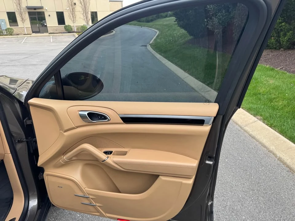 2014 Porsche 958 Cayenne S - Image 14 of 19