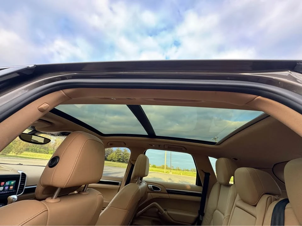 2014 Porsche 958 Cayenne S - Image 18 of 19