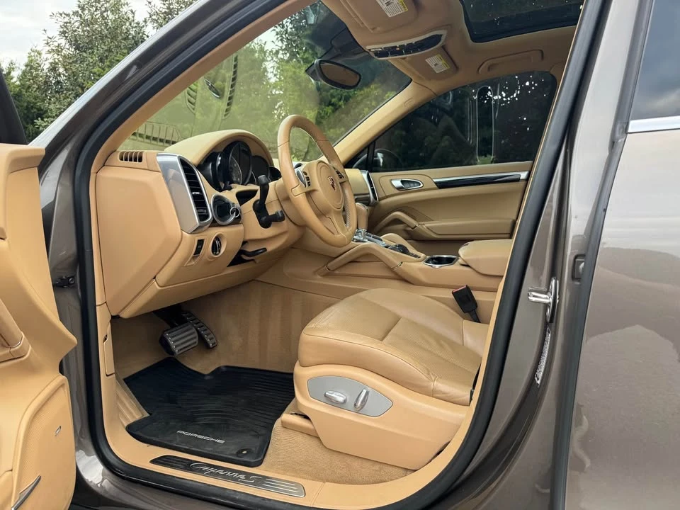 2014 Porsche 958 Cayenne S - Image 8 of 19