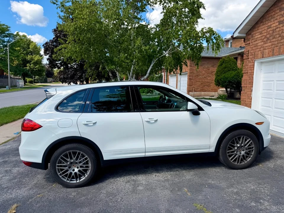 2014 Porsche 958 Cayenne S - Image 4 of 14
