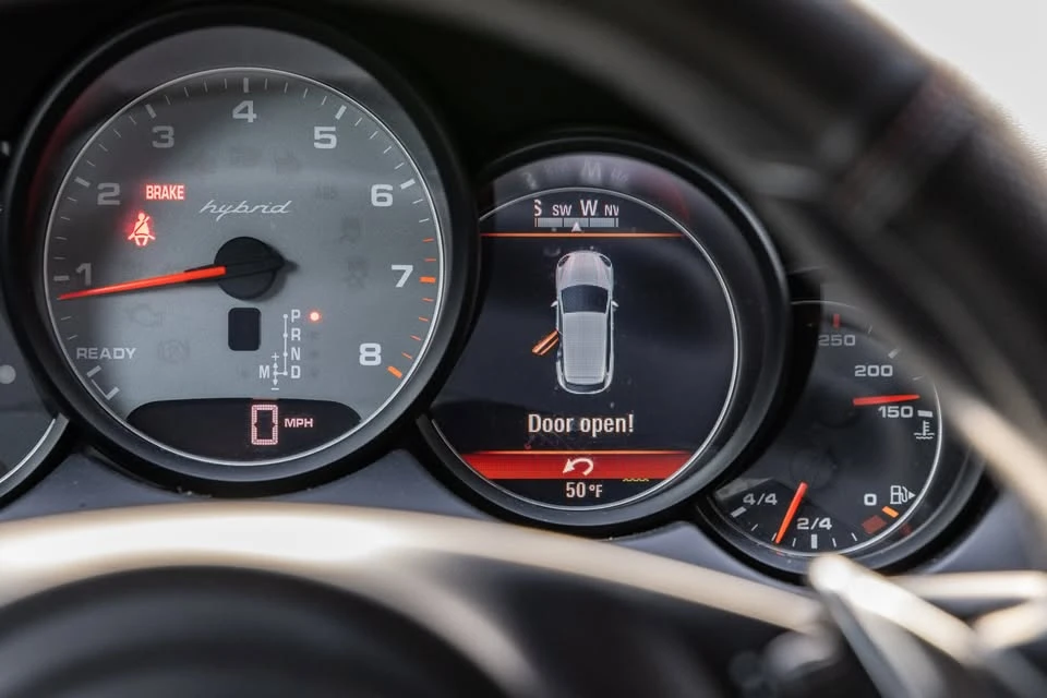 2014 Porsche 958 Cayenne S - Image 11 of 14