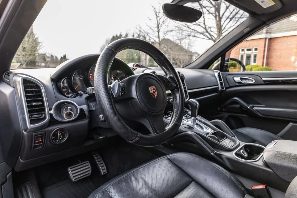 2014 Porsche 958 Cayenne S - Image 7 of 14