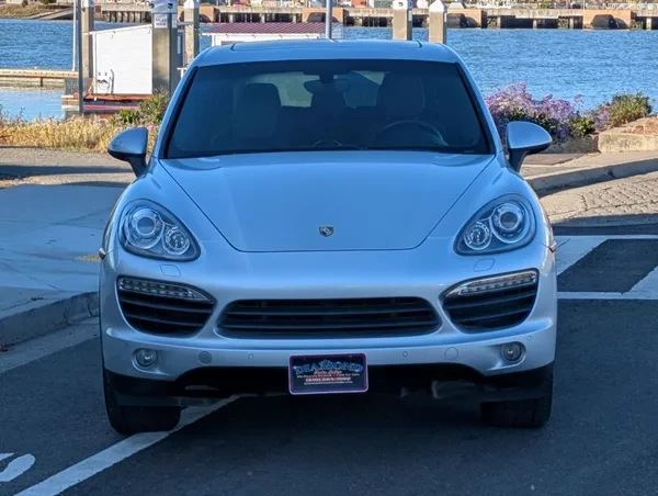 2014 Porsche 958 Cayenne S - Image 2 of 17