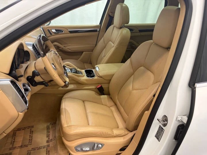 2014 Porsche 958 Cayenne S - Image 15 of 18