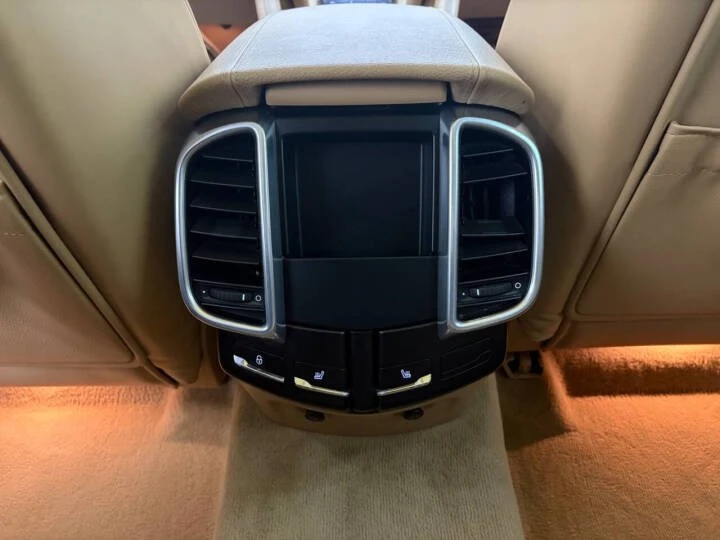 2014 Porsche 958 Cayenne S - Image 10 of 18