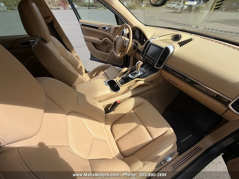 2014 Porsche 958 Cayenne - Image 11 of 18
