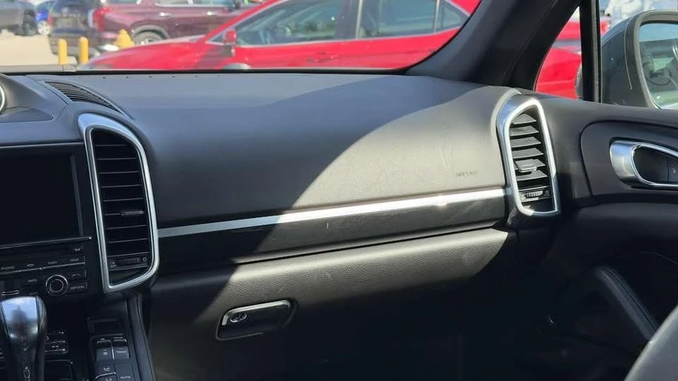 2014 Porsche 958 Cayenne - Image 11 of 20