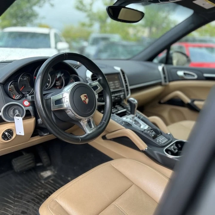 2014 Porsche 958 Cayenne - Image 2 of 6