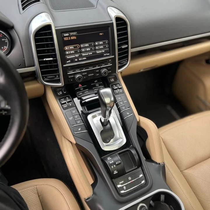 2014 Porsche 958 Cayenne - Image 3 of 6