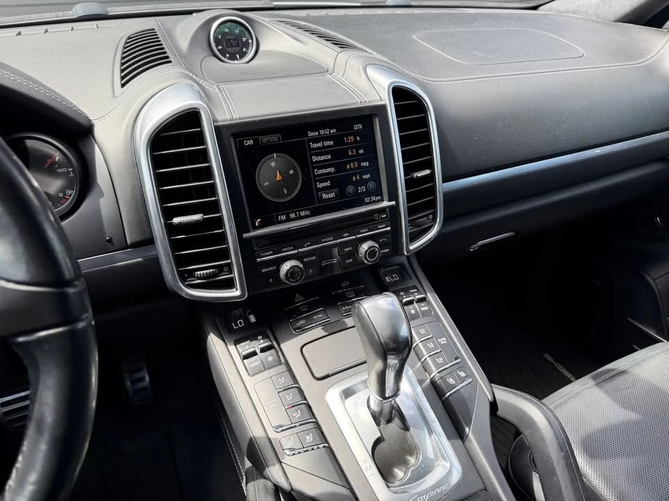 2014 Porsche 958 Cayenne Turbo - Image 10 of 14