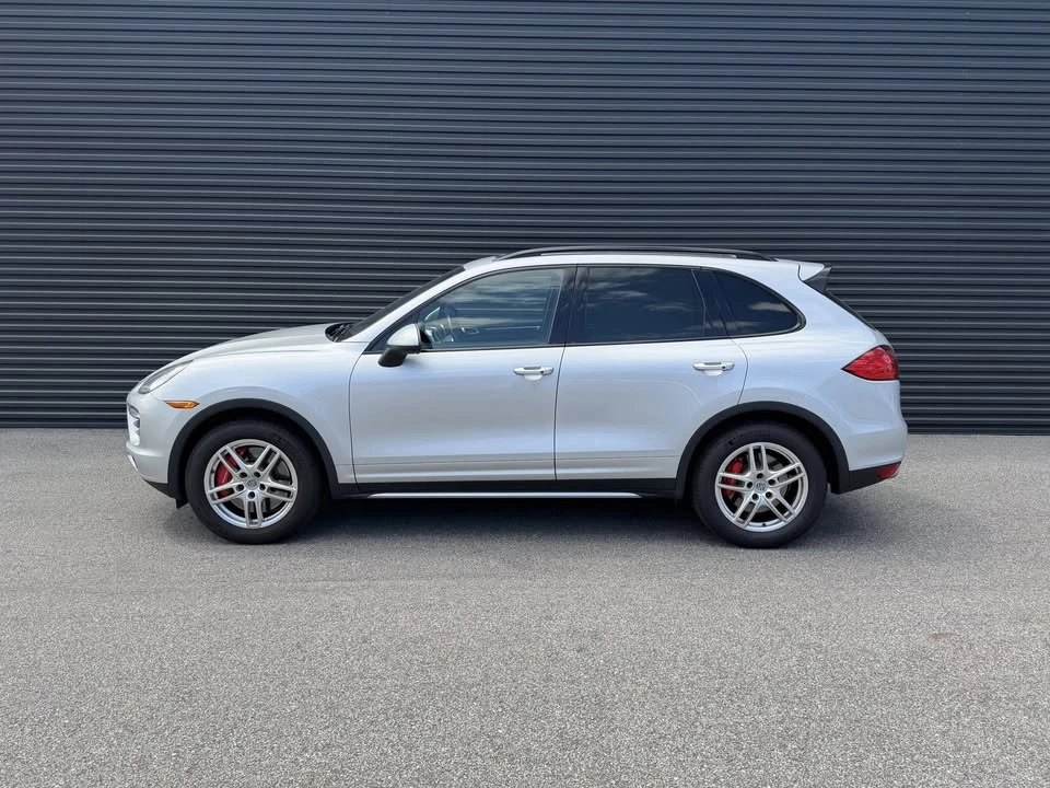 2014 Porsche 958 Cayenne Turbo - Image 2 of 14