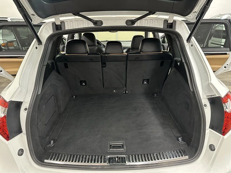 2014 Porsche 958 Cayenne Turbo - Image 12 of 18