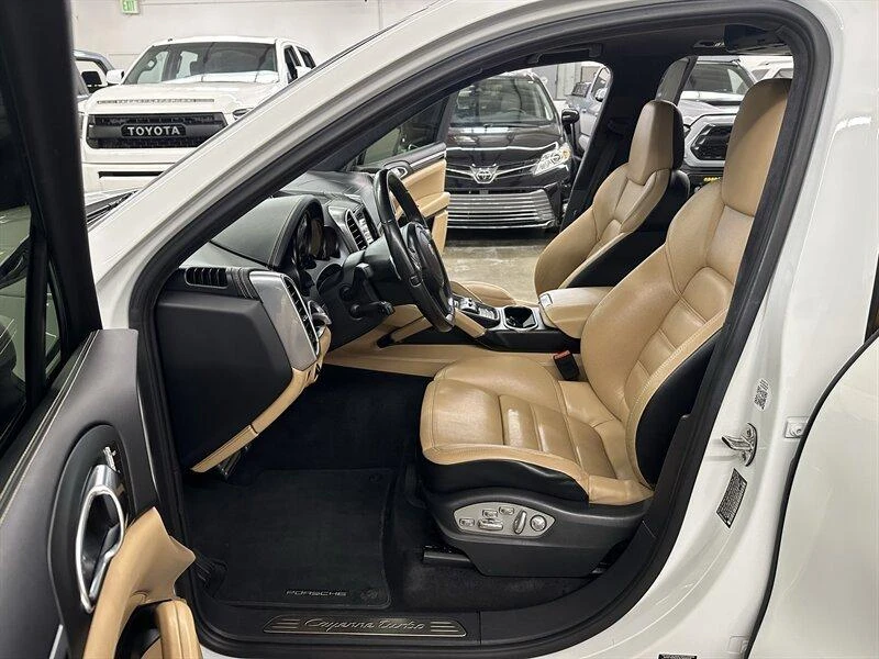 2014 Porsche 958 Cayenne Turbo - Image 9 of 18