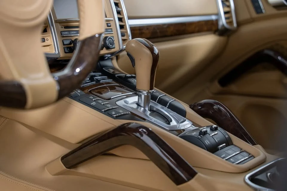 2014 Porsche 958 Cayenne Turbo S - Image 10 of 13