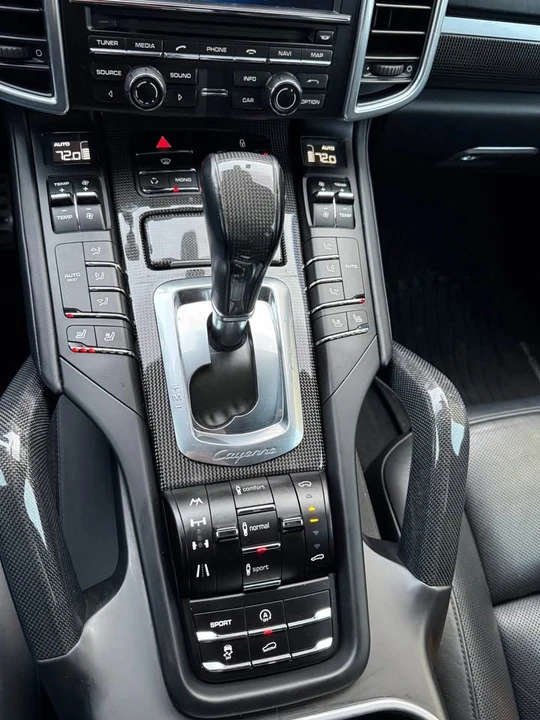 2014 Porsche 958 Cayenne Turbo - Image 14 of 18
