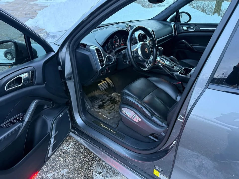 2014 Porsche 958 Cayenne Turbo - Image 9 of 18