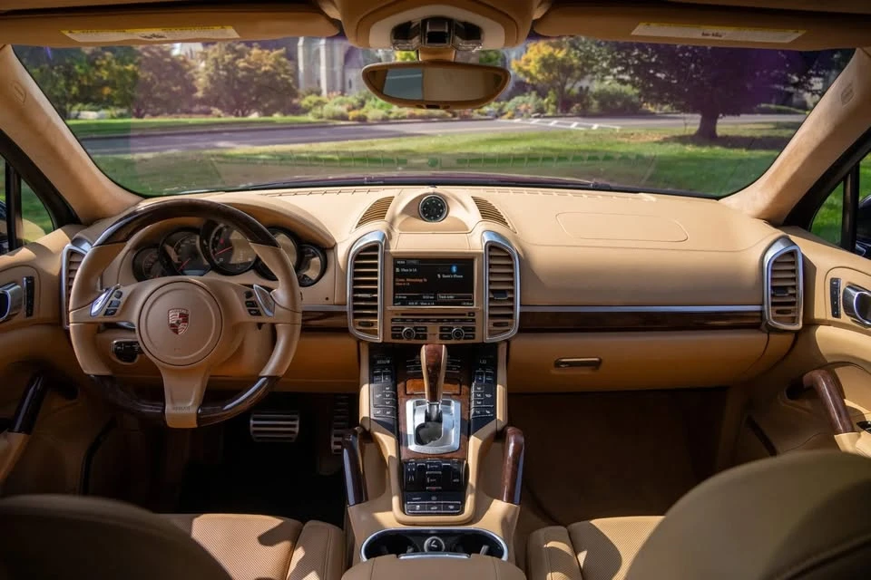 2014 Porsche 958 Cayenne Turbo - Image 10 of 14