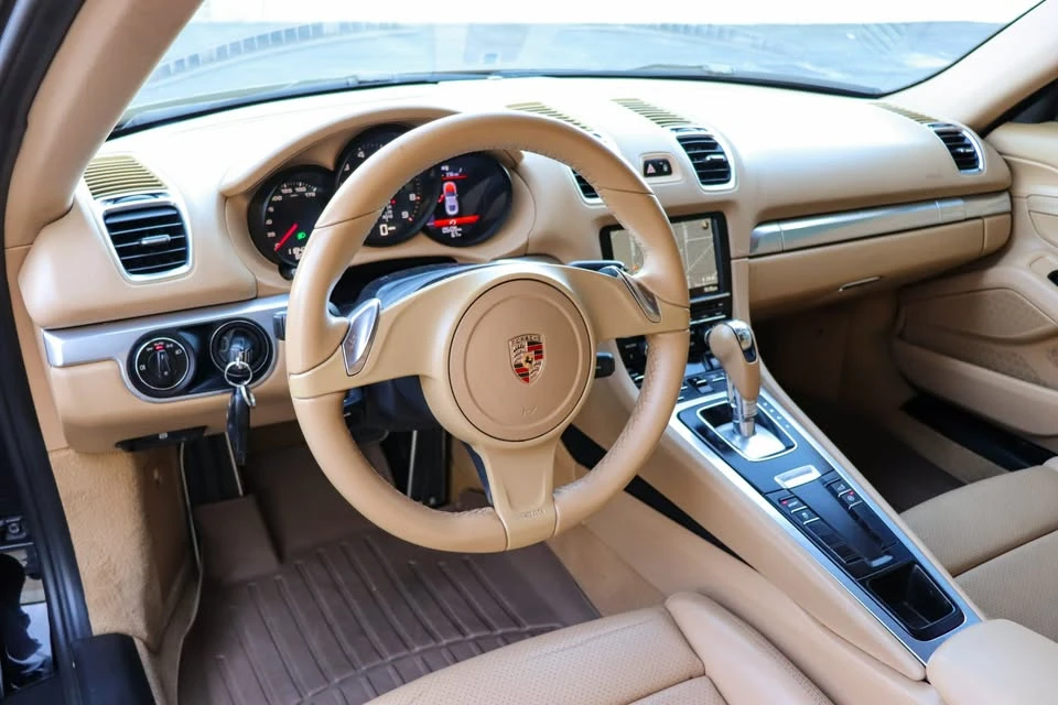 2014 Porsche 981 Cayman - Image 7 of 10