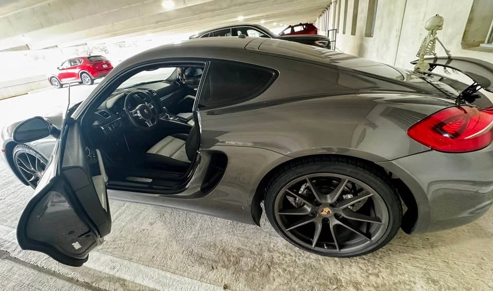 2014 Porsche 981 Cayman - Image 11 of 16