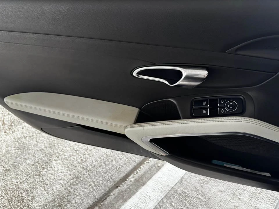 2014 Porsche 981 Cayman - Image 10 of 16