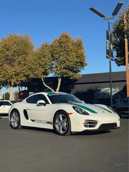 2014 Porsche 981 Cayman - Image 2 of 14