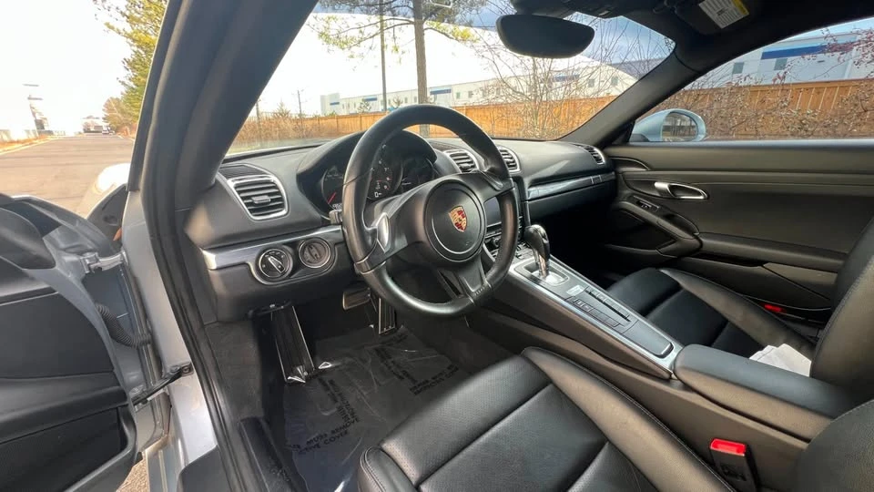 2014 Porsche 981 Cayman - Image 10 of 17
