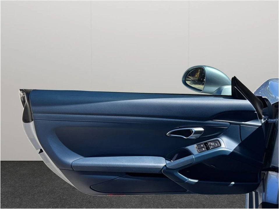 2014 Porsche 981 Cayman - Image 16 of 19