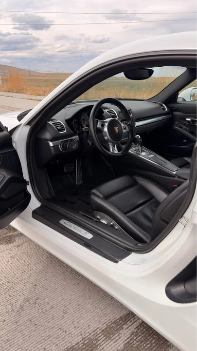 2014 Porsche Cayman - Image 10 of 19