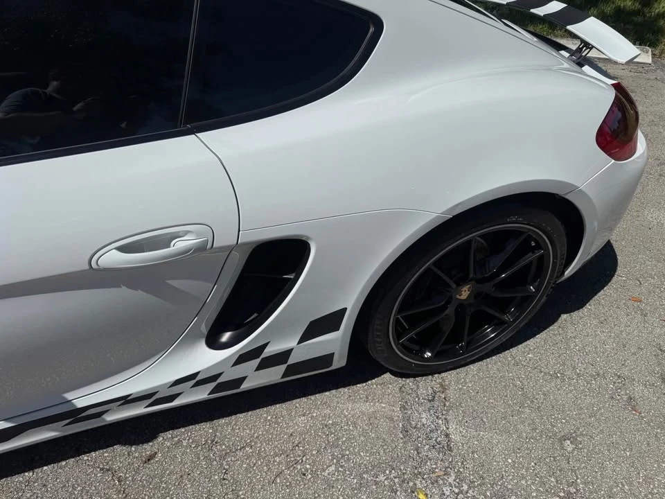 2014 Porsche 981 Cayman - Image 15 of 20