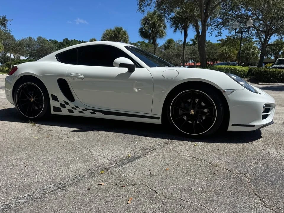 2014 Porsche 981 Cayman - Image 2 of 20