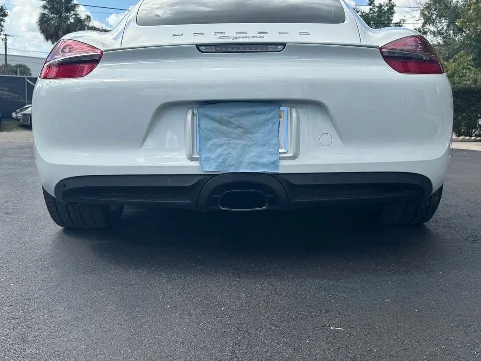 2014 Porsche 981 Cayman - Image 6 of 10