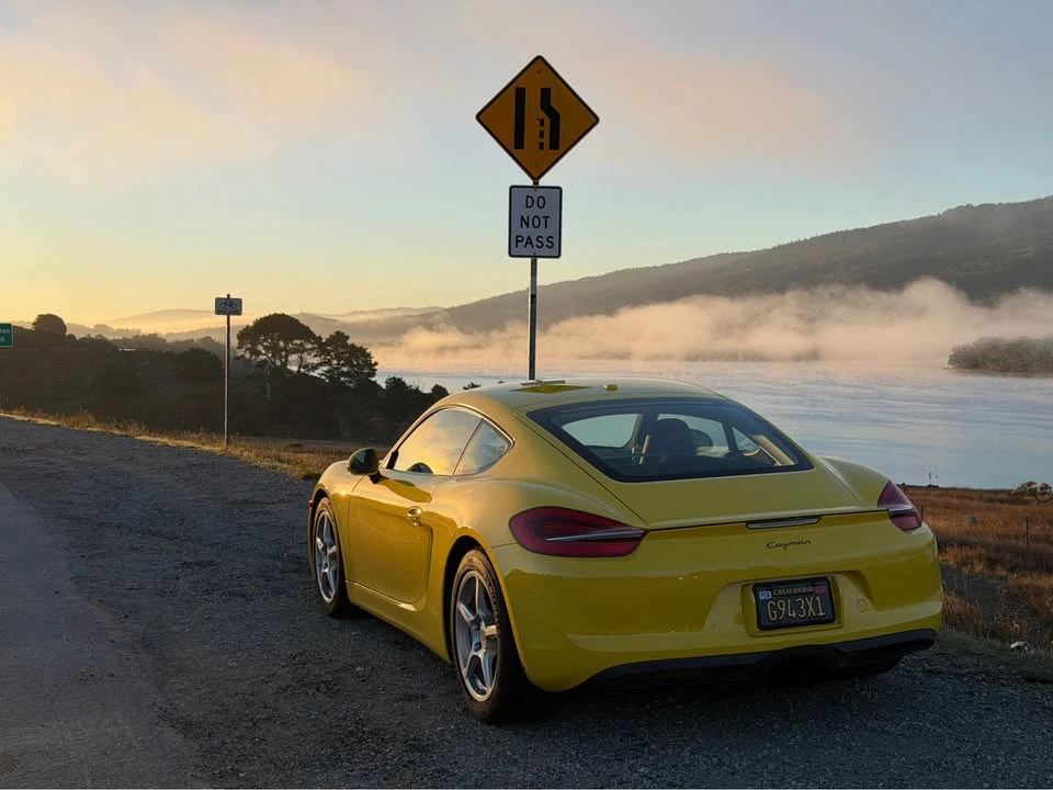 2014 Porsche 981 Cayman - Image 2 of 8