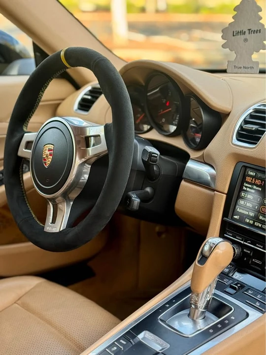 2014 Porsche 981 Cayman - Image 8 of 12