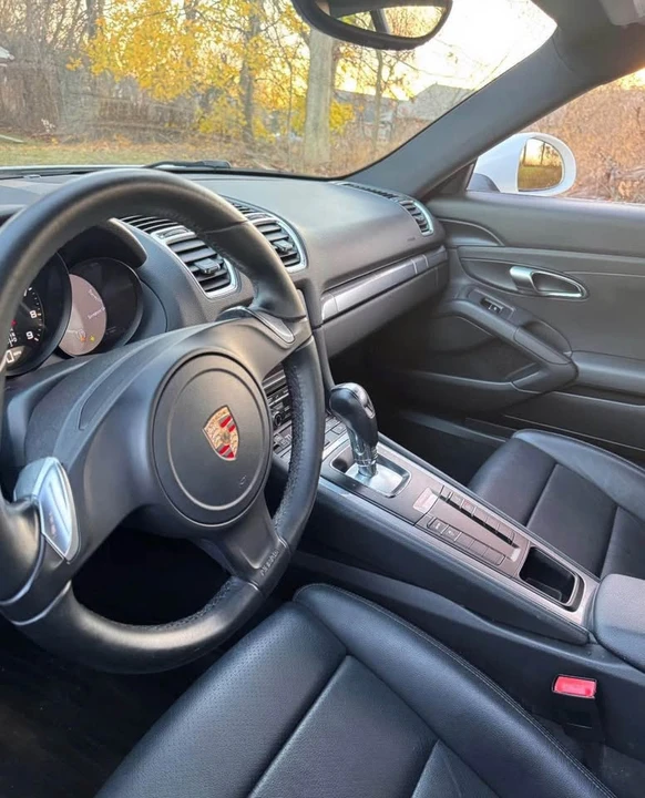 2014 Porsche 981 Cayman - Image 5 of 11