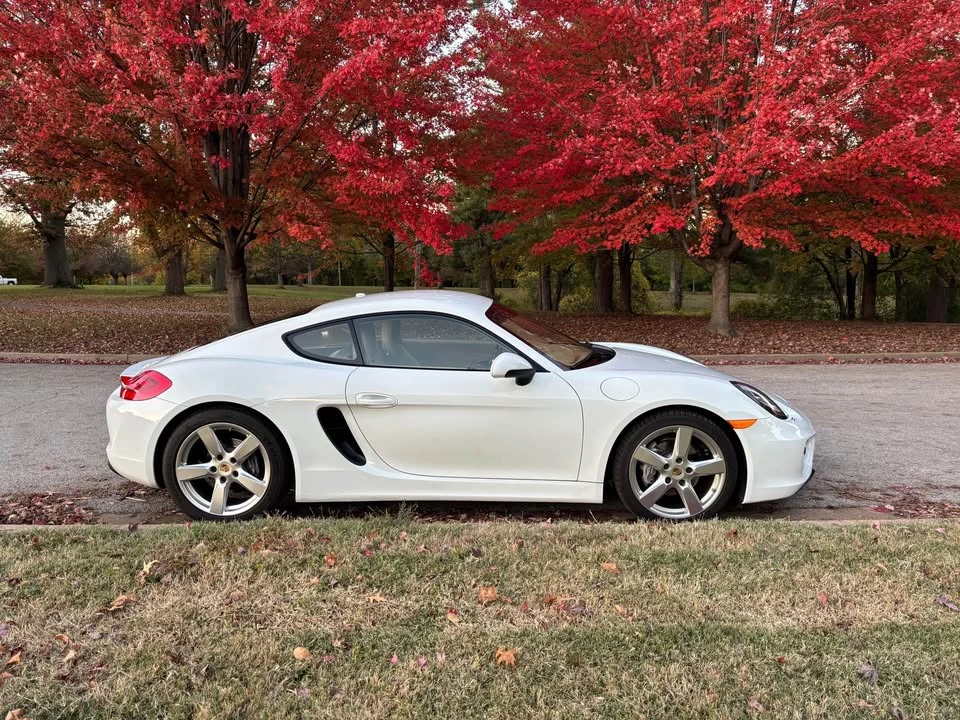 2014 Porsche 981 Cayman - Image 4 of 11