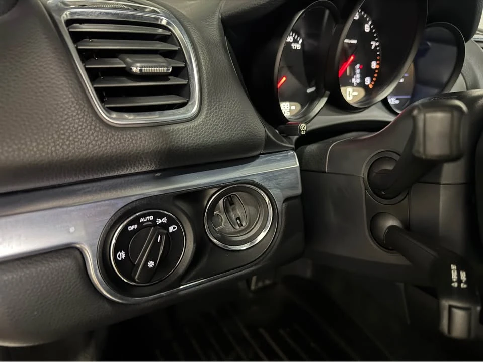 2014 Porsche 981 Cayman - Image 12 of 18
