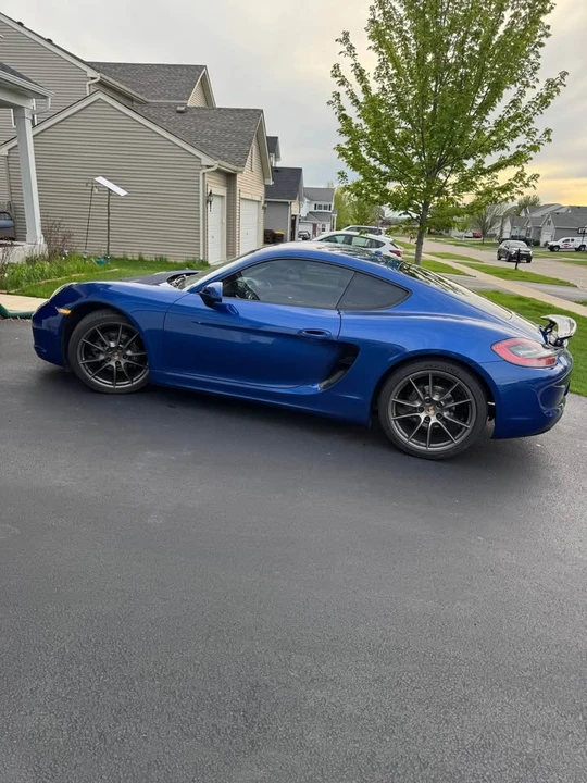 2014 Porsche 981 Cayman - Image 2 of 13