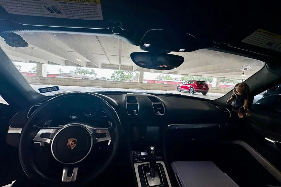 2014 Porsche 981 Cayman S - Image 15 of 16