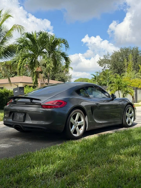 2014 Porsche 981 Cayman - Image 8 of 17