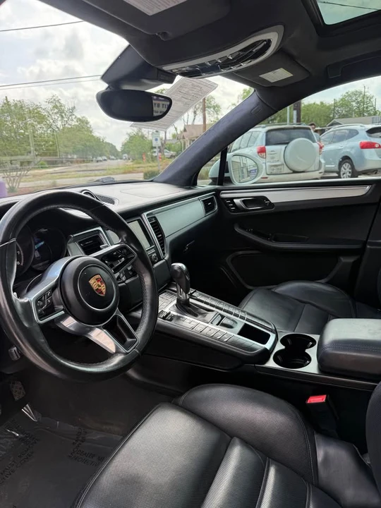 2014 Porsche Macan Turbo - Image 12 of 13