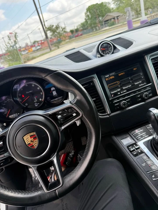 2014 Porsche Macan Turbo - Image 7 of 13