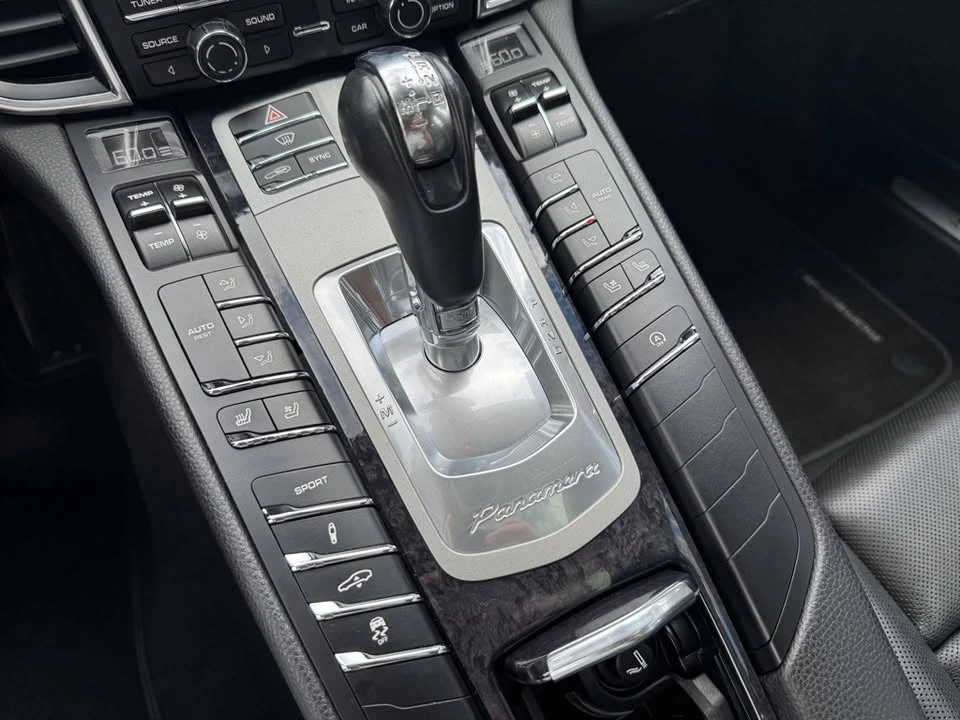 2014 Porsche 970 Panamera - Image 11 of 16