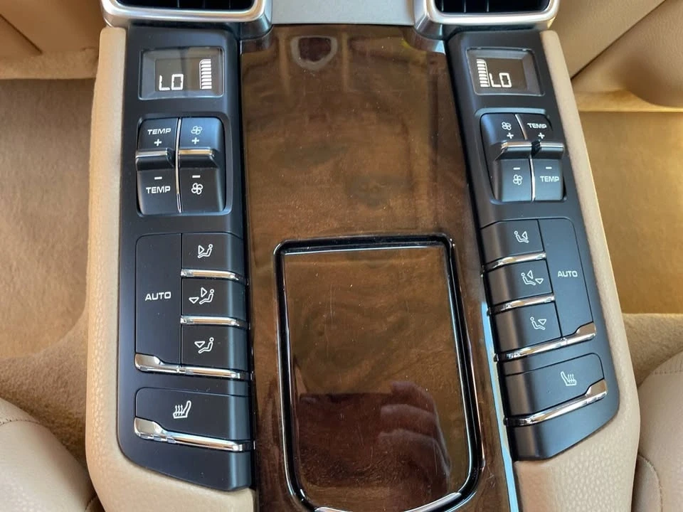 2014 Porsche 970 Panamera - Image 19 of 20