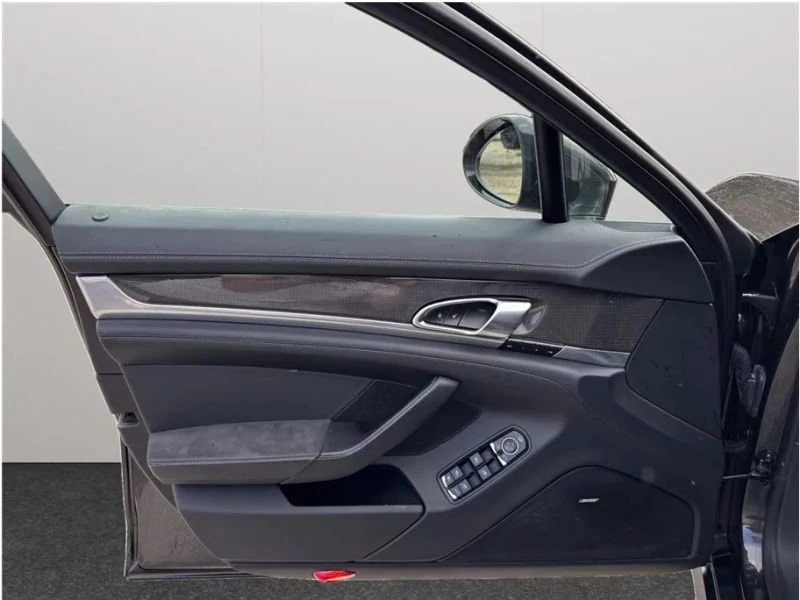 2014 Porsche 970 Panamera - Image 19 of 20