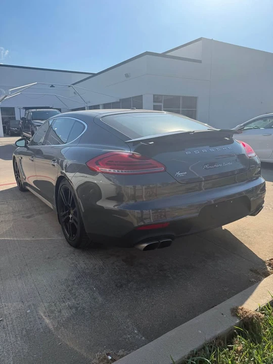 2014 Porsche 970 Panamera - Image 5 of 8