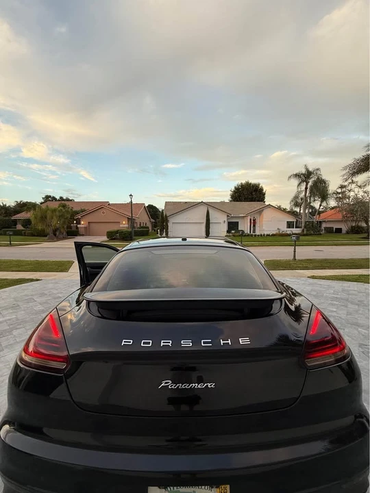 2014 Porsche 970 Panamera - Image 9 of 17