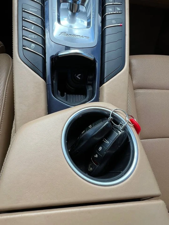 2014 Porsche 970 Panamera - Image 15 of 19
