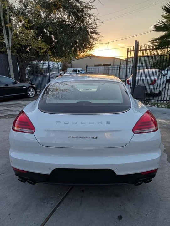 2014 Porsche 970 Panamera - Image 3 of 19