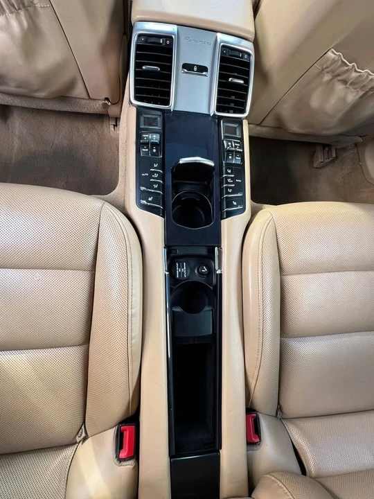 2014 Porsche 970 Panamera - Image 18 of 19