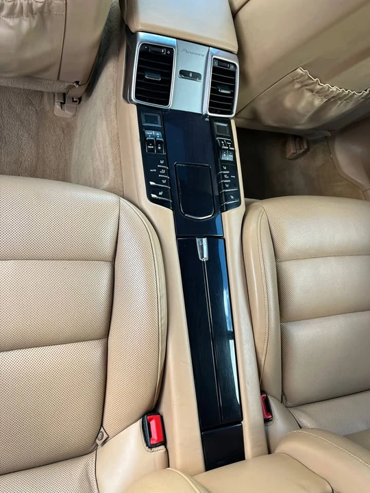 2014 Porsche 970 Panamera - Image 17 of 19